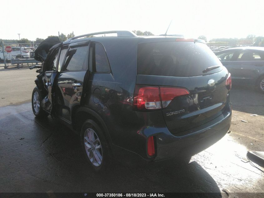 2014 KIA SORENTO LX - 5XYKTCA66EG543861