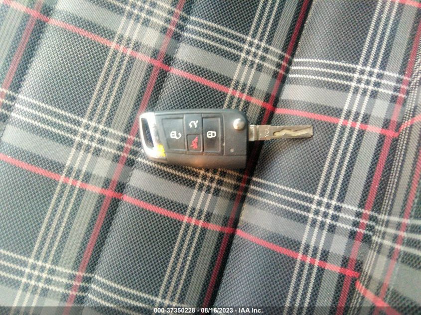 2016 VOLKSWAGEN GOLF GTI S - 3VW5T7AU1GM039031