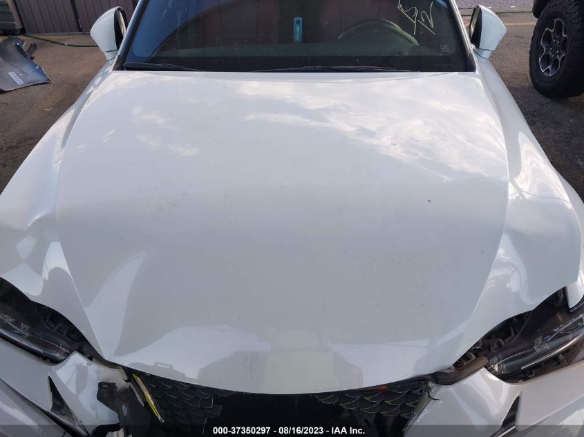 2017 LEXUS IS 200T - JTHBA1D22H5060852