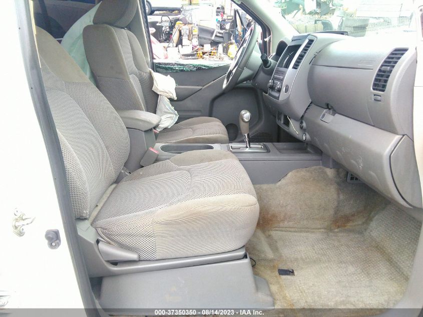 2017 NISSAN FRONTIER SV V6 - 1N6AD0ERXHN764708