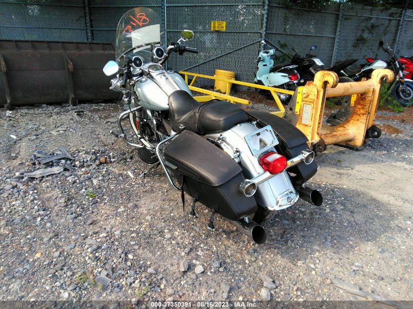 2010 HARLEY-DAVIDSON FLHRC 1HD1FR41XAB656141
