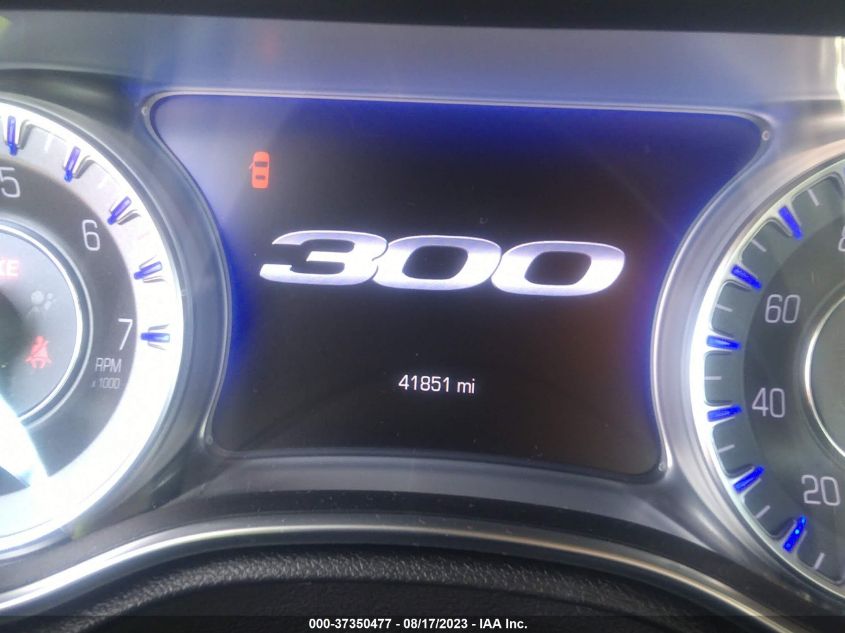 2022 CHRYSLER 300 - 2C3CCABG1NH111703
