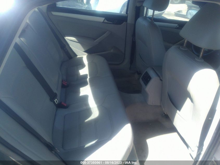 2013 VOLKSWAGEN PASSAT SE - 1VWBP7A3XDC042280