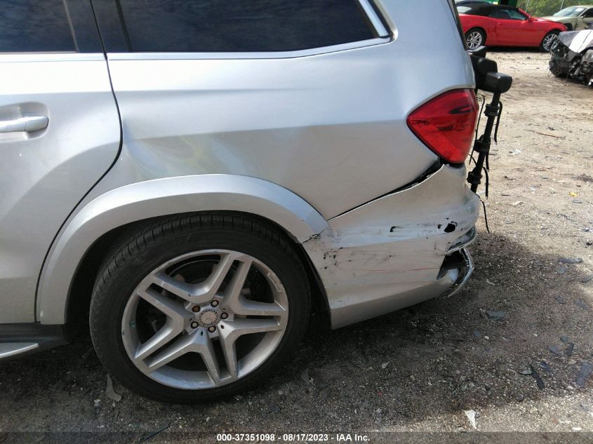 2015 MERCEDES-BENZ GL 550 4JGDF7DE4FA467791
