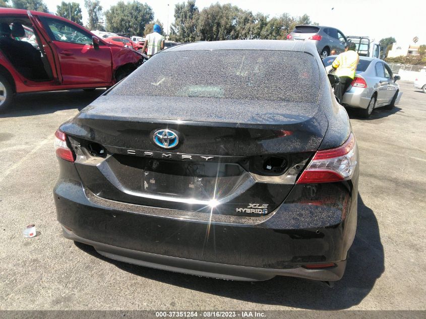 2018 TOYOTA CAMRY HYBRID - 4T1B21HK3JU506801