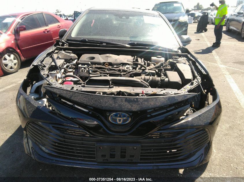 2018 TOYOTA CAMRY HYBRID - 4T1B21HK3JU506801