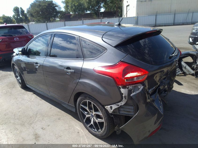 2016 FORD FOCUS SE - 1FADP3K21GL306426