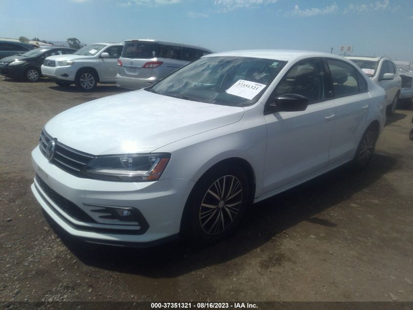 2018 VOLKSWAGEN JETTA 1.4T - 3VWDB7AJ1JM223848