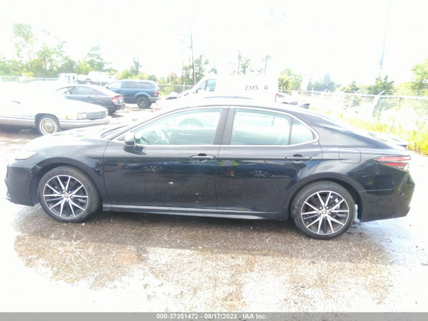 2021 TOYOTA CAMRY SE - 4T1G11AK5MU592295