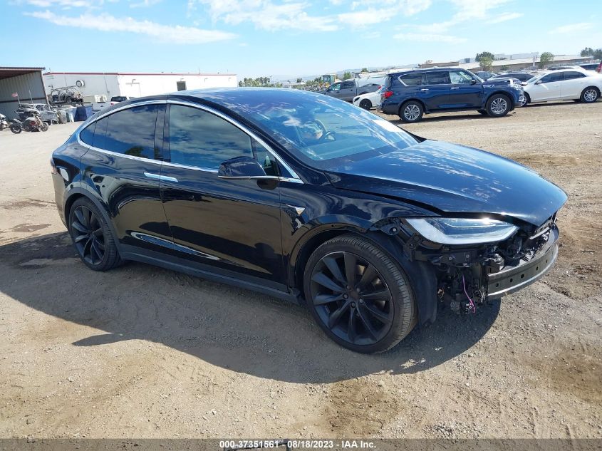 2018 TESLA MODEL X 75D/100D/P100D - 5YJXCBE26JF142271