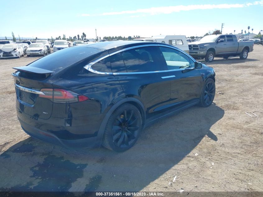 2018 TESLA MODEL X 75D/100D/P100D - 5YJXCBE26JF142271