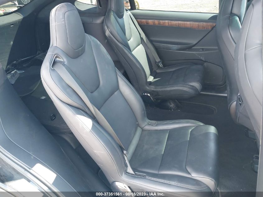 2018 TESLA MODEL X 75D/100D/P100D - 5YJXCBE26JF142271