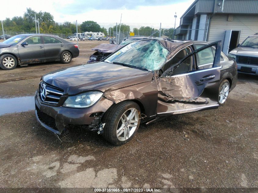 2014 MERCEDES-BENZ C-CLASS C 300 - WDDGF8AB6EA911744