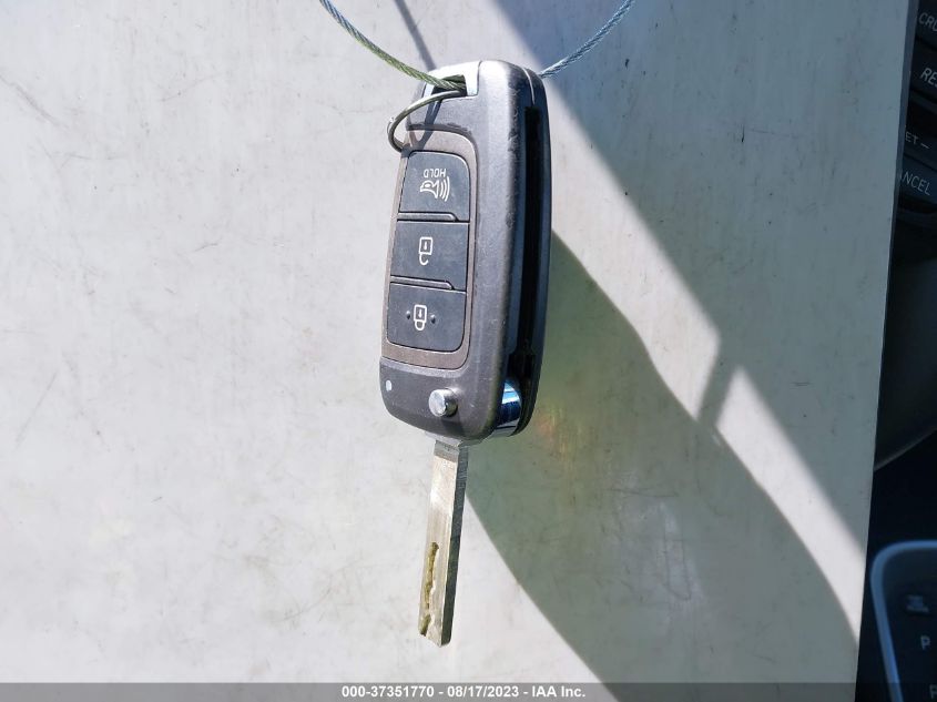 2022 HYUNDAI VENUE SEL - KMHRC8A33NU191365