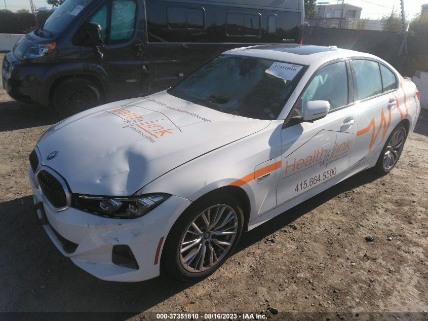 3MW39FF01P8D02326 BMW 3 Series 330E 2