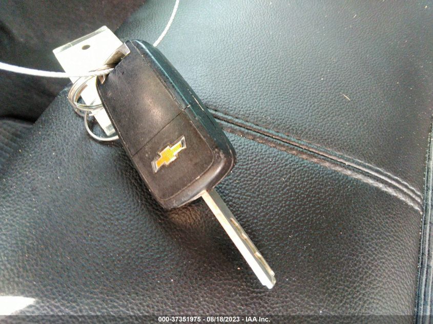 2017 CHEVROLET IMPALA LT - 2G1105S33H9143608