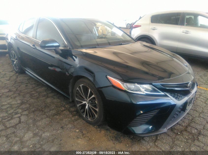 2018 TOYOTA CAMRY LE/SE/XLE/L - JTNB11HK4J3035363