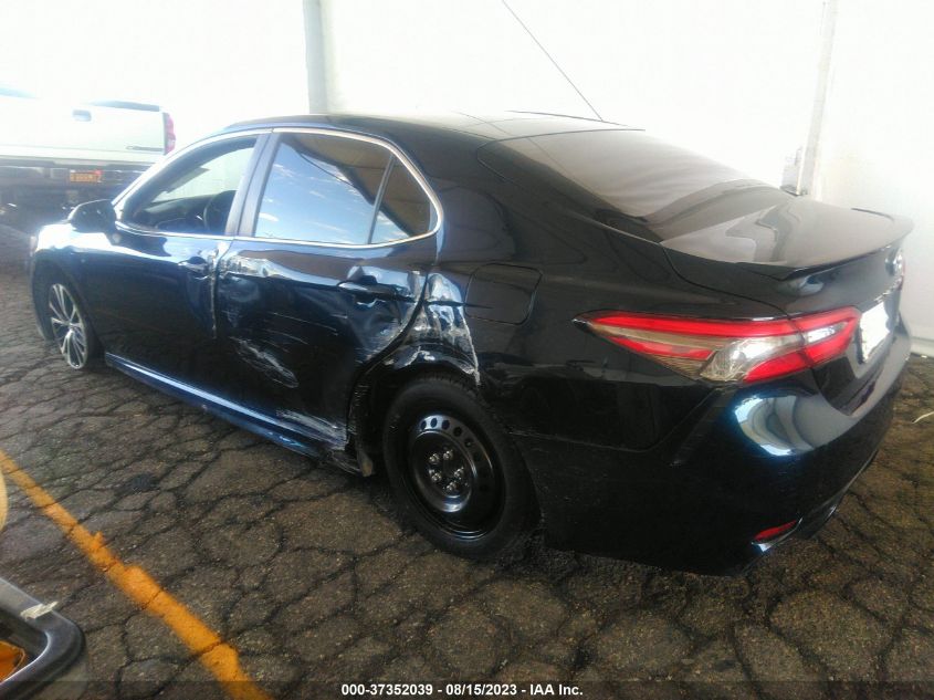 2018 TOYOTA CAMRY LE/SE/XLE/L - JTNB11HK4J3035363