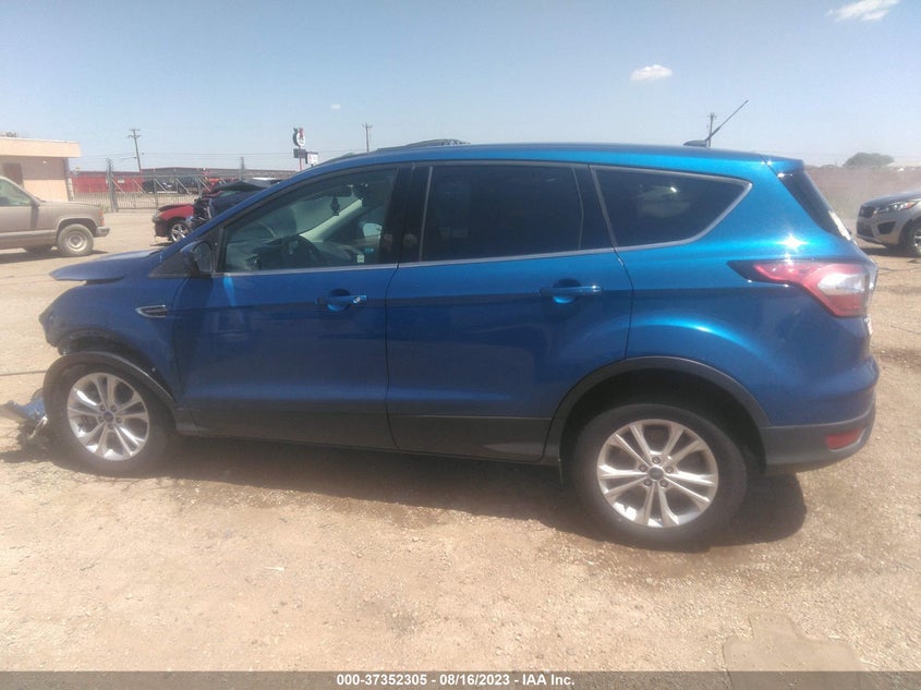 VIN 1FMCU9GD5HUC79363 2017 FORD ESCAPE SE