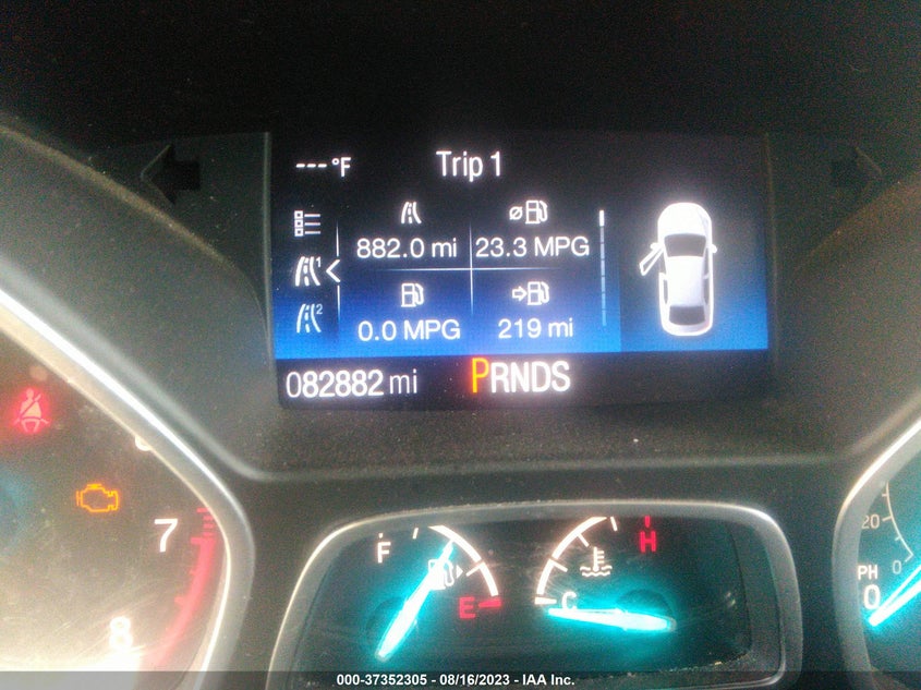 VIN 1FMCU9GD5HUC79363 2017 FORD ESCAPE SE