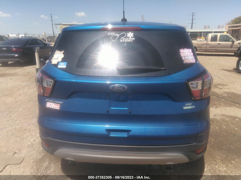 VIN 1FMCU9GD5HUC79363 2017 FORD ESCAPE SE