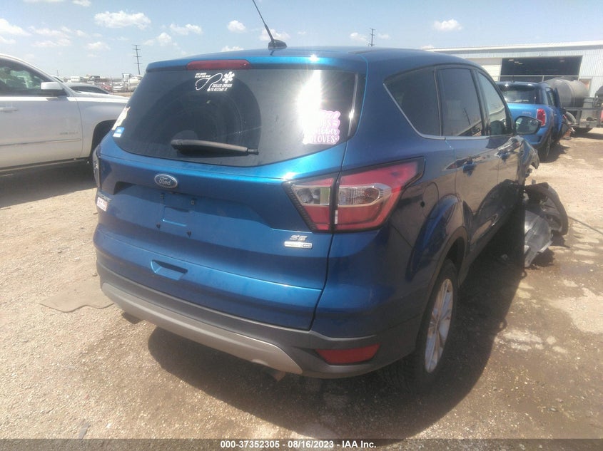 VIN 1FMCU9GD5HUC79363 2017 FORD ESCAPE SE