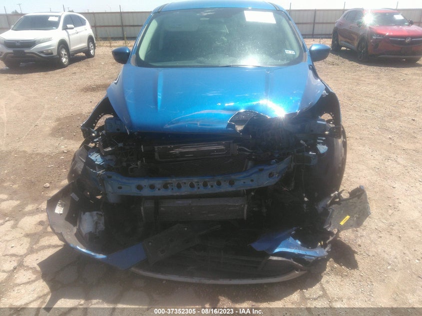 VIN 1FMCU9GD5HUC79363 2017 FORD ESCAPE SE