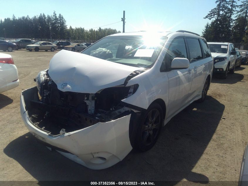 2017 TOYOTA SIENNA SE - 5TDXZ3DC2HS800995
