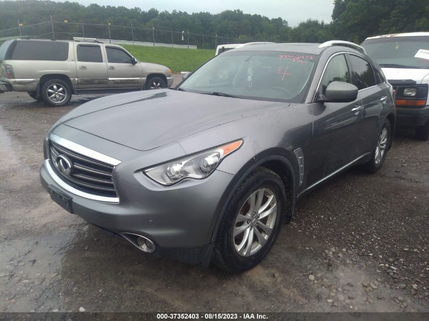 2013 INFINITI FX37 JN8CS1MW8DM171030