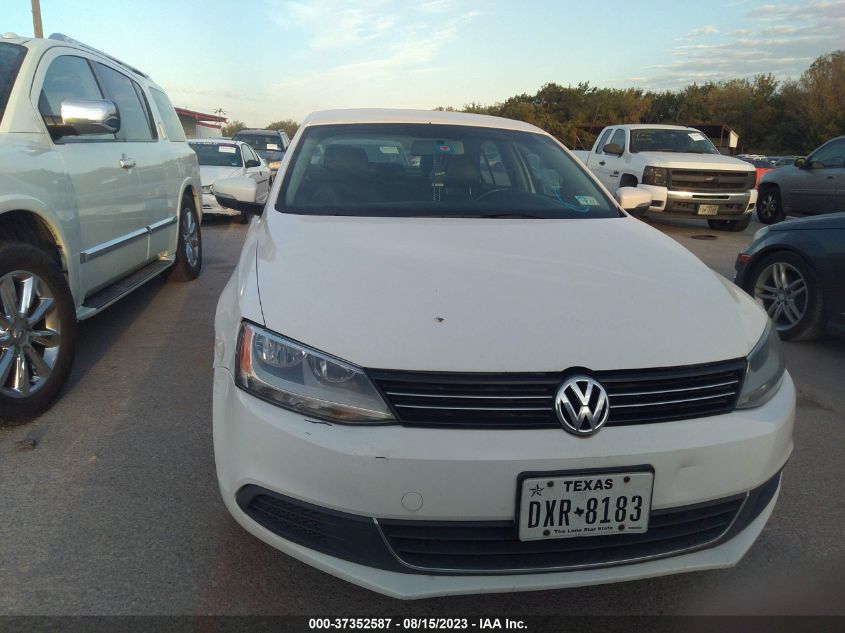 2013 VOLKSWAGEN JETTA SEDAN SE W/CONVENIENCE - 3VWDP7AJXDM447867