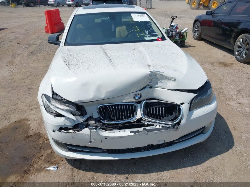 2013 BMW 5 SERIES 528I XDRIVE - WBAXH5C52DD112063