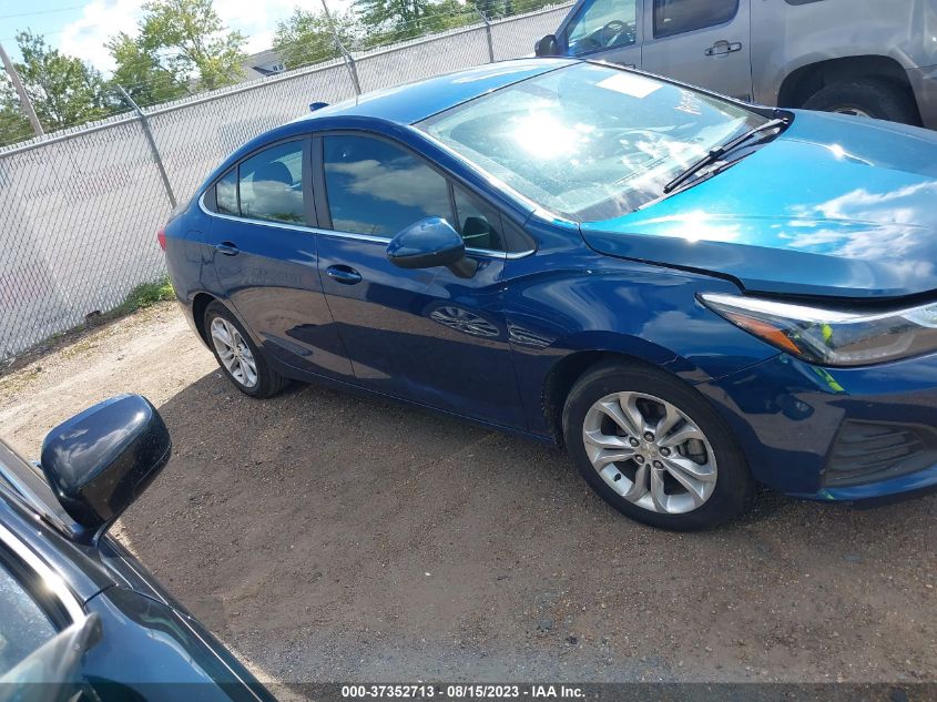 2019 CHEVROLET CRUZE LT - 1G1BE5SM8K7105654