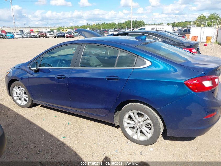 2019 CHEVROLET CRUZE LT - 1G1BE5SM8K7105654
