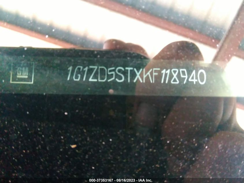 2019 CHEVROLET MALIBU LT - 1G1ZD5STXKF118940