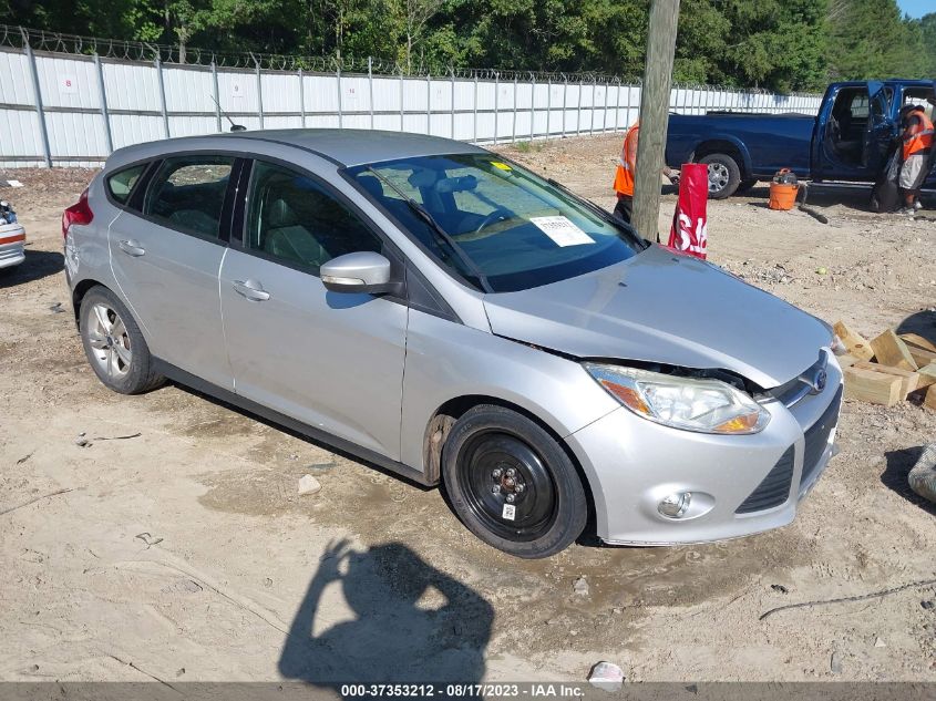 2014 FORD FOCUS SE - 1FADP3K26EL302885