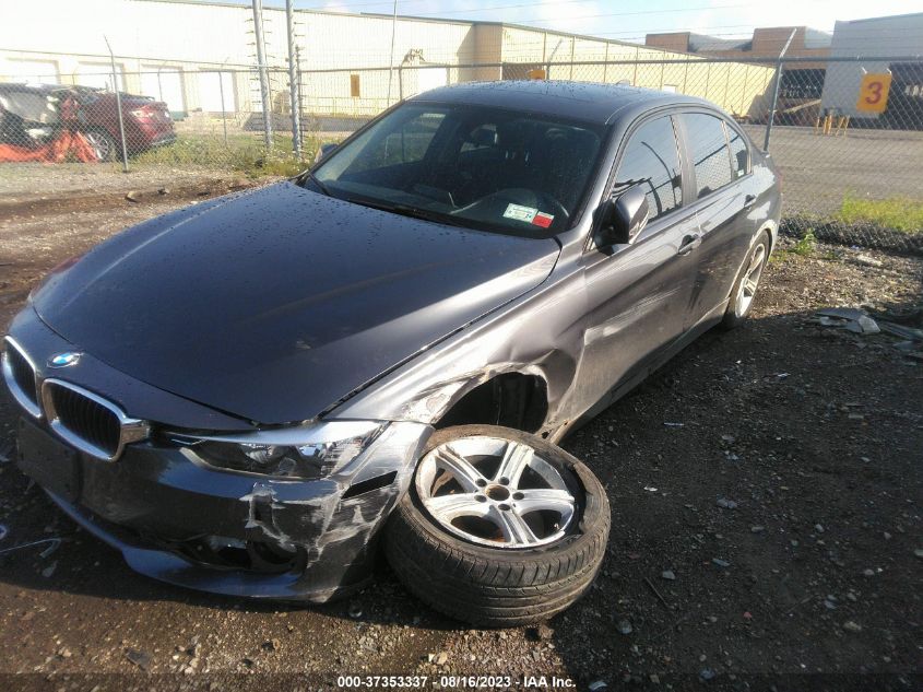 2013 BMW 3 SERIES 320I XDRIVE - WBA3C3C58DF979585