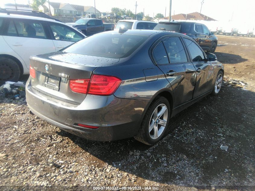 2013 BMW 3 SERIES 320I XDRIVE - WBA3C3C58DF979585