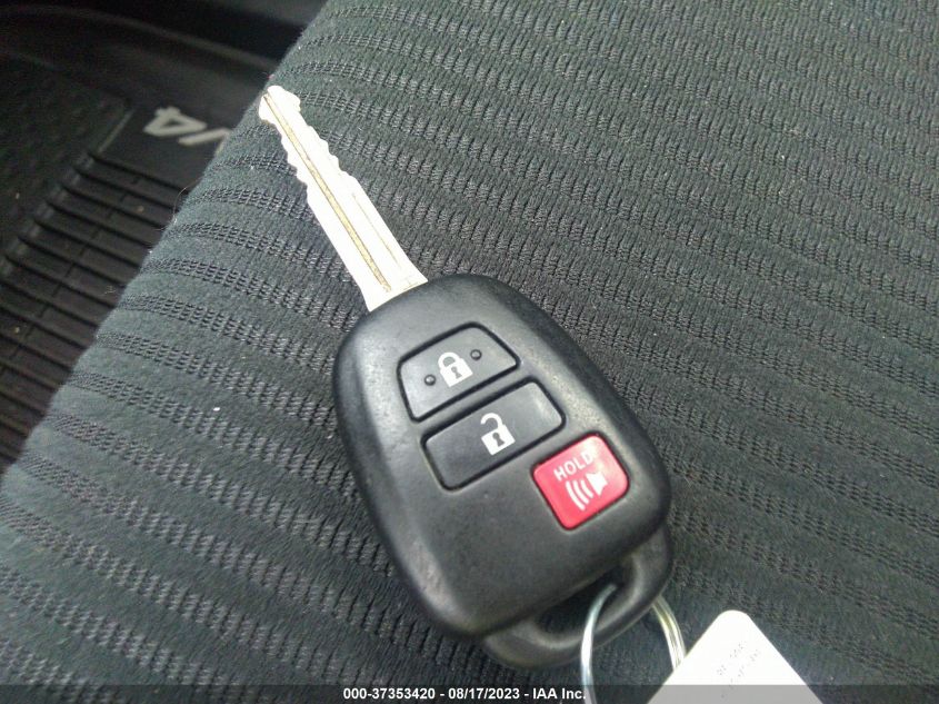 2013 TOYOTA RAV4 XLE - JTMRFREV0D5019087