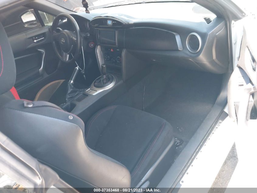 2013 TOYOTA SCION FR-S JF1ZNAA19D2710357