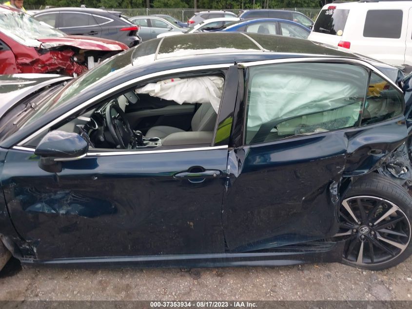 2018 TOYOTA CAMRY XSE - 4T1B61HK8JU520701
