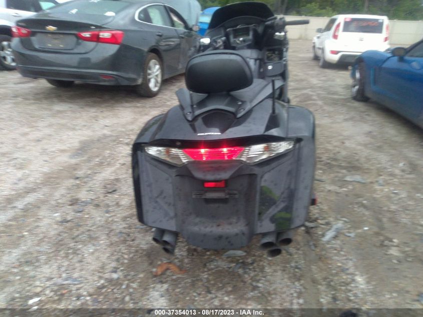 2014 HONDA GL1800 B - JH2SC6847EK100190