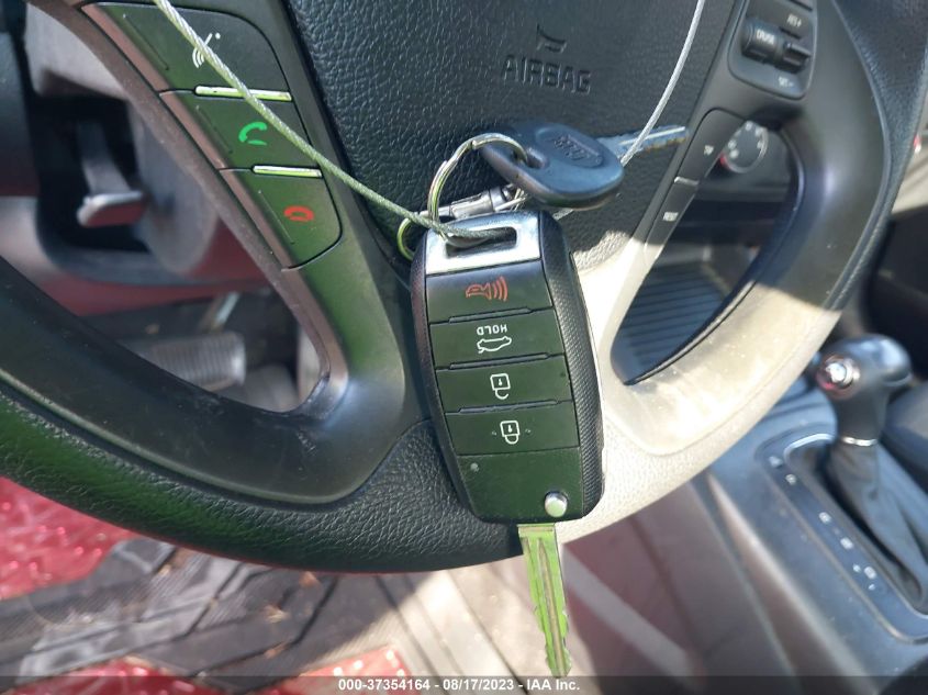 2016 KIA FORTE LX - KNAFX4A67G5480256