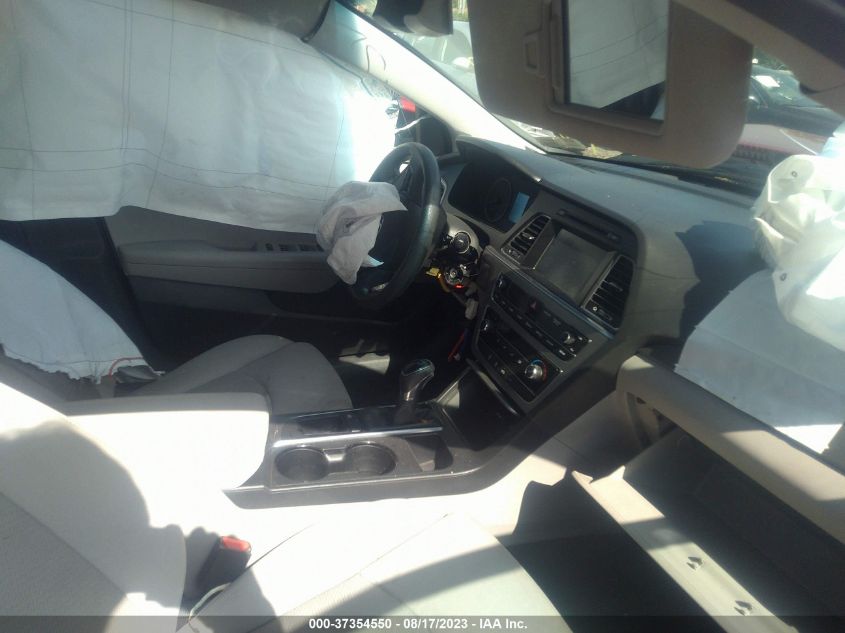 2017 HYUNDAI SONATA SE - 5NPE24AF0HH452717