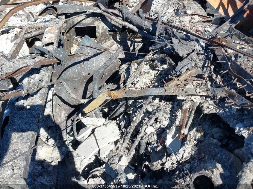 2014 CHEVROLET SILVERADO 1500 LT - 3GCUKREC7EG510349