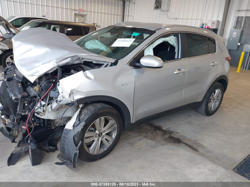VIN KNDPMCAC9J7465351 2018 KIA SPORTAGE LX