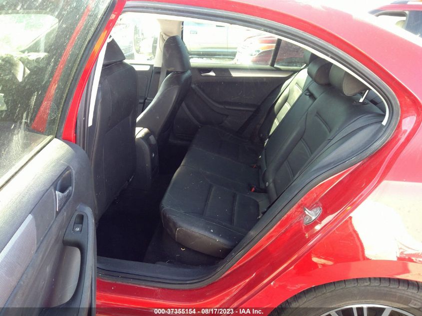 2018 VOLKSWAGEN JETTA 1.4T - 3VWDB7AJ0JM207981