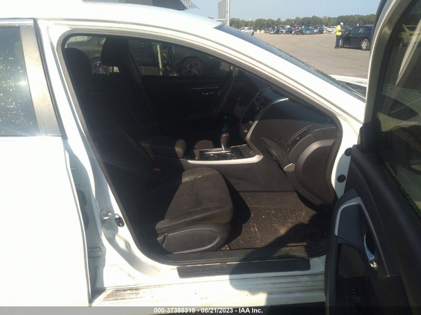 2015 NISSAN ALTIMA 2.5/S/SV/SL - 1N4AL3APXFN330190