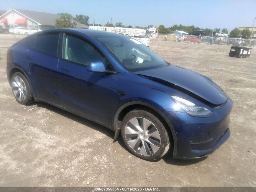 7SAYGDEE4NF325661 Tesla Model Y 