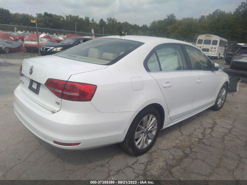 2015 VOLKSWAGEN JETTA SEDAN 1.8T SE W/CONNECTIVITY - 3VWD17AJ5FM412335