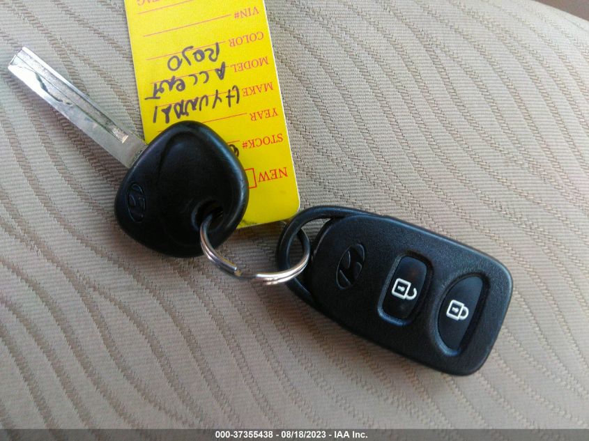 2013 HYUNDAI ACCENT GLS/SE - KMHCU4AEXDU305521